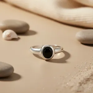 Bague en grenat taille ovale pour femme - Bijou en pierre naturelle de qualité supérieure - Product Image 2