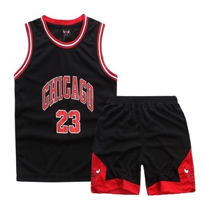 Uniforme de baloncesto transpirable para niños, camiseta de baloncesto de diseño, color negro y rojo, novedad - Product Image 3