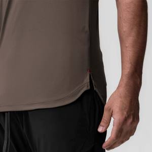 Camiseta de entrenamiento de gimnasio para hombre con tecnología de secado rápido para máxima comodidad y movilidad - Product Image 3