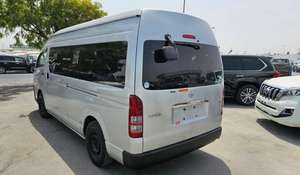 VAN Usada de Segunda Mano 2024, Volante a la Izquierda, Asientos de Cuero, Neumáticos R17, Techo Solar Automático, Cámara Trasera 360, Euro IV 4.1-6L, Pantalla Táctil - Product Image 4