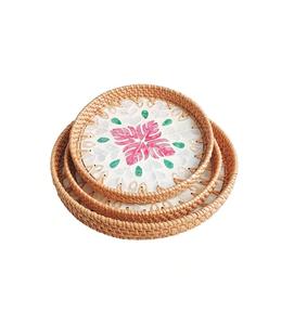 Fournisseur personnalisé de plateaux ronds en rotin avec incrustation de nacre, de haute qualité, fabriqué en Inde - Product Image 6