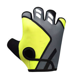 Nouvelle arrivée de gants de fitness antidérapants avec design et couleur personnalisés pour l'entraînement en salle de sport, l'haltérophilie et la protection des mains - Product Image 5