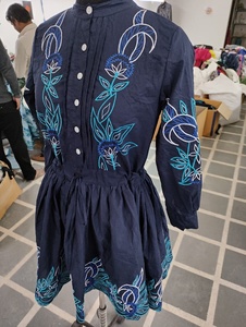 Vestido Corto Bordado con Botones Delanteros de Diseño Personalizado, Nuevo Estilo Clásico, Vestido Bohemio con Cintura Imperio para Mujer - Product Image 2