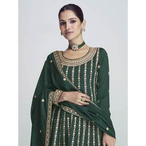Costume de mariage Salwar en soie à paillettes vert foncé moderne et simple, attrayant, style sirène, col cœur, chapelle, matériaux personnalisables pour le bal de promo - Product Image 1