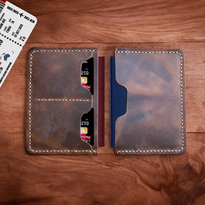 Funda de viaje hecha a mano de alta calidad para pasaporte de cuero genuino con logotipo personalizado 2024 - Product Image 1
