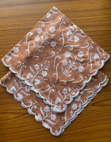 สีน้ำตาลอ่อน