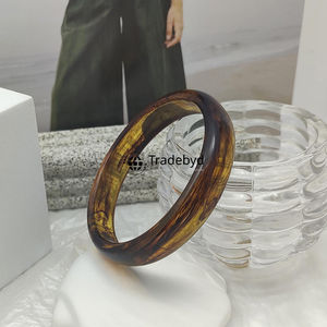 กำไลข้อมือเรซินเงางามสำหรับผู้หญิงทำงานเครื่องประดับบอบบางทุกวันโดย tradebyd - Product Image 2