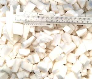 Viande de noix de coco surgelée de qualité supérieure, chair de noix de coco naturelle IQF pour smoothies, desserts, boulangerie et exportation mondiale // Mme Lily Ngo - Product Image 6