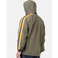 Veste coupe-vent technique en toile vert olive à capuche, imperméable, pour l'extérieur, usine OEM de Sialkot, fournisseur B2B de vêtements de pluie personnalisés en gros