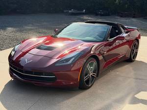 Chevrolet Corvette Stingray 1LT Convertible USADO de 2016, Rojo 2019, Motor V8 de 6.1L, Automático, Asientos de Cuero, Faros LED, R2 - Product Image 3