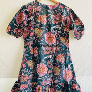 Hermoso Vestido Estampado Floral en Bloques de Algodón, Vestido para Uso Casual, Vestido Estampado a Mano - Product Image 6