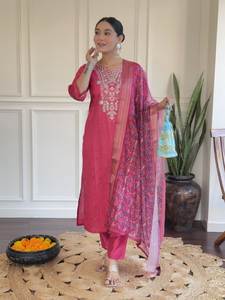 Ensemble Kurti et Bas Dupatta en Modal Viscose de Haute Qualité pour Femmes Élégantes et Belles, Service Personnalisé Disponible - Product Image 3
