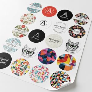 Étiquette autocollante ronde personnalisée pour l'emballage de remerciement faveur de mariage et étiquette cadeau - Product Image 1