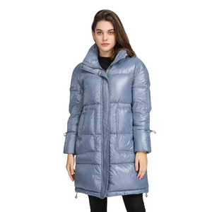 Veste matelassée écologique personnalisable de qualité supérieure pour femmes avec col rond, doublure en bambou, respirante et coupe-vent pour l'hiver - Product Image 3