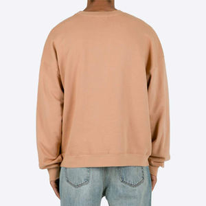 Sweat-shirt à col rond uni beige pour hommes coupe surdimensionnée à manches longues pull décontracté basique couleur unie haut en coton mélangé - Product Image 4