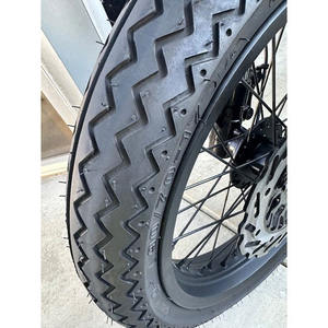 Pneu de moto de qualité supérieure pour la route et la piste, adhérence élevée, chauffe rapidement, et pneu de moto, excellentes performances sur surface humide - Product Image 2