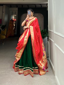 Vêtements de mariage Vichitra soie avec Zari tissage travail Lehenga Choli femme fabricant de mode de Surat - Product Image 2