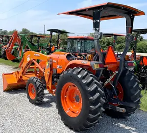 Nuovissimo eccellente stato usato di seconda mano Kubota L4701 trattore 4WD con attacco rapido caricatore & secchio