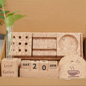 Meilleure qualité 4 plateaux carrés en liège 3 supports de lampes chauffe-plat 10 pièces Set-8mm épais organisateur de bureau de luxe sous-verres écorce pour les entreprises - Product Image 1