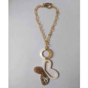 Collier pendentif papillon corne de buffle en gros de haute qualité bijoux en corne africaine faits à la main avec chaîne de Bracelet en perles - Product Image 1