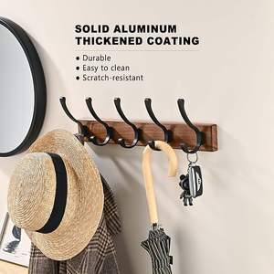 Percha Elegante de Alta Calidad Hecha a Mano con Extremos Curvos Extra Anchos para Ropa de Boutique Formal a Precio de Mayoreo - Product Image 4