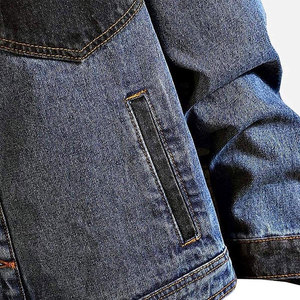 Vente en gros Veste en jean à manches longues pour hommes Style cowboy simple avec bouton unique et design d'automne Veste en jean imprimée - Product Image 4