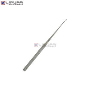 Crochets d'oreille de haute qualité en acier inoxydable allemand, disponibles dans deux styles distincts pour une tenue sécurisée et confortable des instruments médicaux - Product Image 4