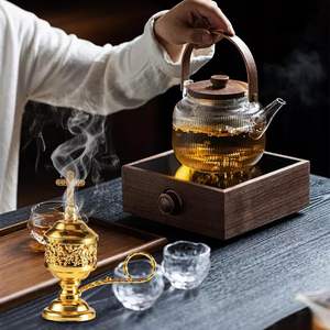 เตาเผาเครื่องหอมบาคูร์ทองเหลืองโบราณสไตล์อาหรับ งานฝีมือประณีต 100% จากวัสดุธรรมชาติ ออกแบบมาเพื่อเพิ่มความหรูหราให้กับพื้นที่ของคุณ - Product Image 5