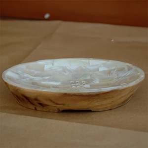 Artesanías de Conchas Marinas de Indonesia, Joyería de Conchas Marinas, Plato Decorativo con Motivos de Conchas Marinas, Tazón Pequeño para Jabón - Product Image 1