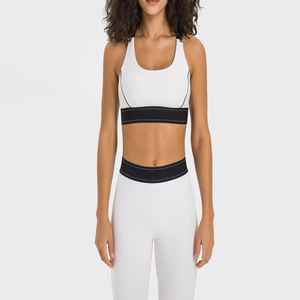 ชุดออกกำลังกาย2ชิ้นสำหรับผู้หญิงเลกกิ้งไร้รอยต่อเอวสูงระบายอากาศได้ดีเสื้อครอปออกแบบโลโก้ได้ตามต้องการ - Product Image 4