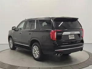 2022 GMC YUKON Denali พร้อมพวงมาลัยซ้ายเครื่องยนต์เทอร์โบภายในสีดำและเบาะหนัง - Product Image 4