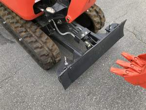 Miniexcavadora Kubota K008-5 de Primera Calidad, Giro de Cola Cero, Microexcavadora Diésel con Sistema Hidráulico Auxiliar - Product Image 3