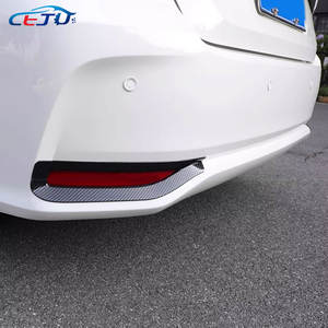 Tapas de cubierta de lámpara de luz antiniebla de parachoques trasero de coche con aspecto de carbono ABS negro brillante para Toyota Sprinter Corolla <span class=keywords><strong>Altis</strong></span> Sedan E210 2020-2025 - Product Image 3