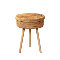 Fabrication et vente en gros de tables d'appoint traditionnelles en rotin naturel avec pieds en bois, petits tabourets de rangement pour salon, fabriqués au Vietnam