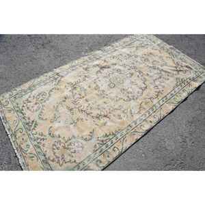 Alfombra Turca Vintage, Alfombra de 4.2x7.8 pies, Alfombra Beige con Estampado Animal - Product Image 2