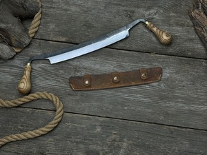 Cuchillo curvo grande. Cuchilla afilada. Forjado a mano de acero al carbono endurecido, mango de ceniza ergonómico, con funda de cuero. - Product Image 4