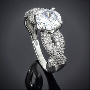 Precio de fábrica, anillo cultivado en laboratorio de oro blanco de 14 quilates, corte brillante redondo con ajuste de pavé de corona, joyería de moda para mujer - Product Image 2