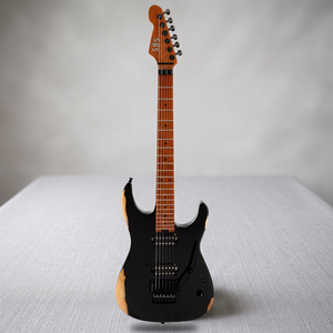 กีตาร์ไฟฟ้า Floyd Rose Locking Tremolo ของแท้ รุ่น Relic Finish ตัวบอดี้ทำจากไม้ Alder แท้ คอทำจากไม้ Roasted Maple  พร้อมเฟรตสแตนเลสสตีล - Product Image 1