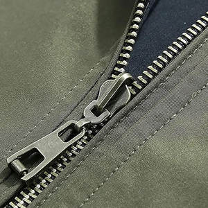 Chaqueta Bomber de Invierno para Hombre, Color Personalizado, Logotipo Frontal, Estilo Urbano, Resistente al Viento, Transpirable, Servicio OEM, Alta Calidad - Product Image 4