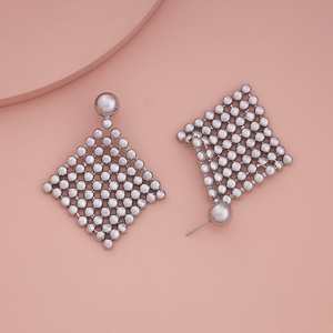 Boucles d'oreilles pendantes géométriques tendance en alliage de zinc pour soirée 185894 - Product Image 3