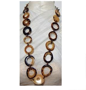 Ensemble de cadeau personnel de collier de corne de buffle en forme de trapèze moderne fait à la main - Product Image 6