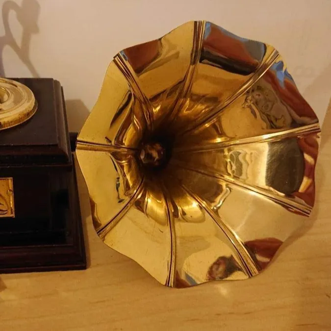 Top dijual kuningan & kayu buatan tangan antik gramofon mata menangkap Rumah & meja kantor dekoratif