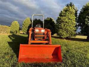 Pour tracteur B2320 2020 à vendre-7 T Poids de fonctionnement 1.15mÂ ³ Capacité du godet 500W Puissance Moteur et boîte de vitesses inclus - Product Image 5