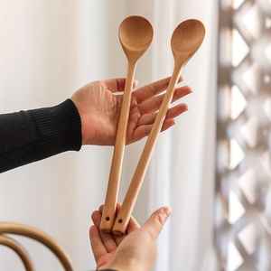 Grandes cuillères de service en bois d'acacia avec manche court, vernis miroir, ustensiles de cuisine antiadhésifs pour le camping, pour remuer et cuisiner - Product Image 1