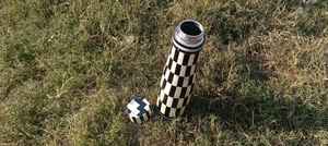 Bouteille d'eau en acier satiné élégante faite à la main avec un design arabe en nacre, thermos de luxe personnalisé - Product Image 5