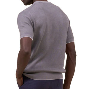 เสื้อยืดสีดำล้วนน้ำหนักเบาสำหรับผู้ชายเสื้อเจอร์ซี่พื้นนุ่ม210 GSM สำหรับงานปาร์ตี้ชายหาด - Product Image 1