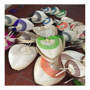 Décor à suspendre Éventail en bambou fait main Éventail en feuille de palmier Fabriqué au Vietnam - Product Image 6