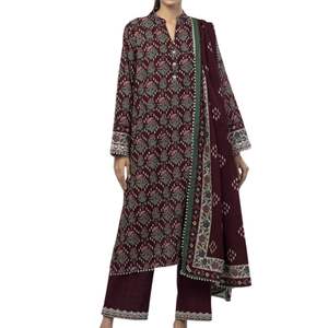 Ensemble de trois pièces pour femmes, shalwar kameez en tissu imprimé numérique, collection d'été pour femmes, tenue ethnique avec dupatta en mousseline et pantalon - Product Image 1