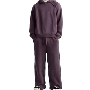 Survêtements unisexes surdimensionnés personnalisés, ensembles de jogging, vêtements de rue coupe-vent, sweats à capuche et survêtements fabriqués au Pakistan - Product Image 1