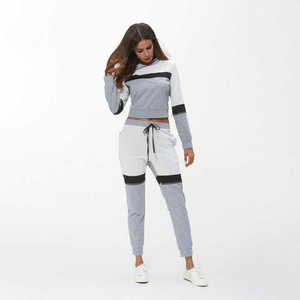 Conjunto Deportivo Gris con Logotipo Bordado Personalizado para Mujer, Pantalones Deportivos y Sudadera con Capucha, Conjunto Deportivo de Algodón - Product Image 6